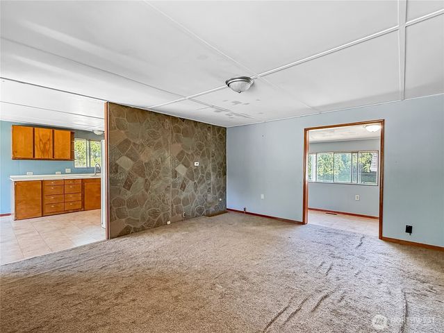 702 Martin Street, Steilacoom, WA 98388