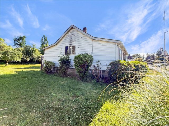 702 Martin Street, Steilacoom, WA 98388
