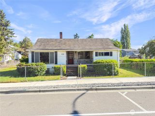 702 Martin Street, Steilacoom, WA 98388