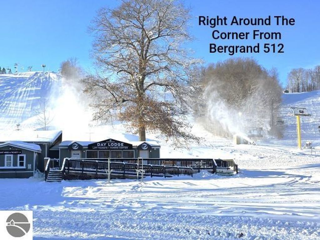 Image 2 of property listing at 6519 Schuss Mountain Lane # 512, Mancelona, MI 49659