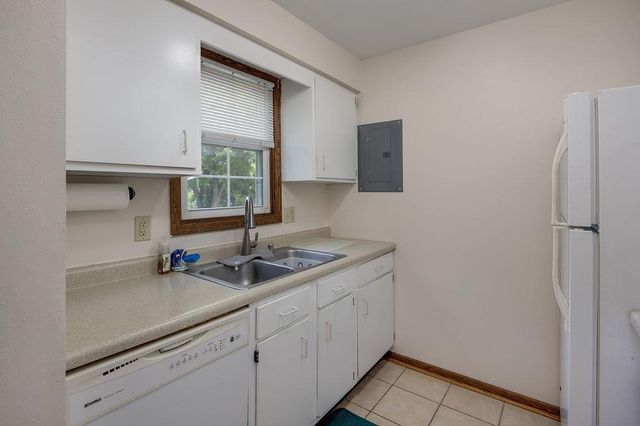 2621 Smithfield Drive #3, Fitchburg, WI 53719