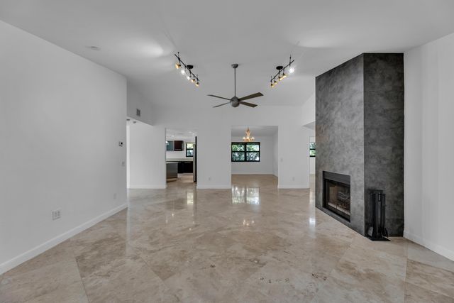 2119 N 14th Terrace, Hollywood, FL 33020