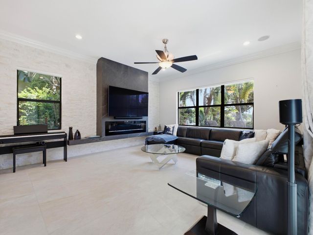 9517 Equus Circle, Boynton Beach, FL 33472