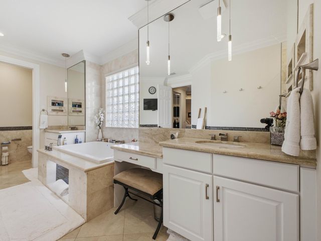 9517 Equus Circle, Boynton Beach, FL 33472