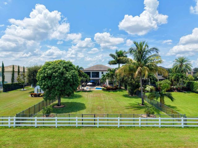 9517 Equus Circle, Boynton Beach, FL 33472