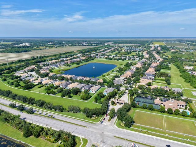 9517 Equus Circle, Boynton Beach, FL 33472