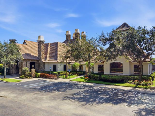 9517 Equus Circle, Boynton Beach, FL 33472