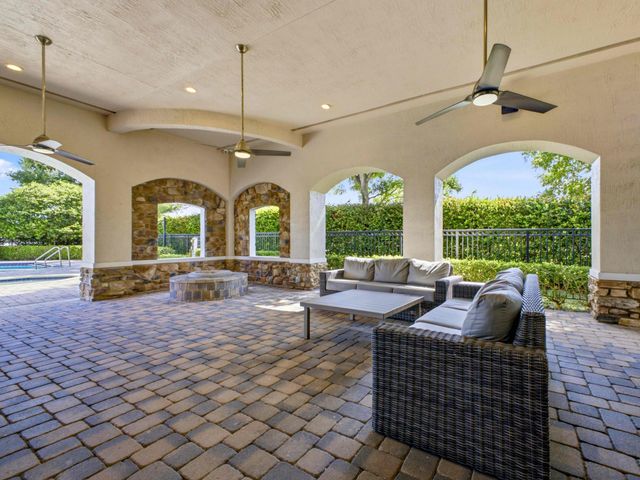 9517 Equus Circle, Boynton Beach, FL 33472