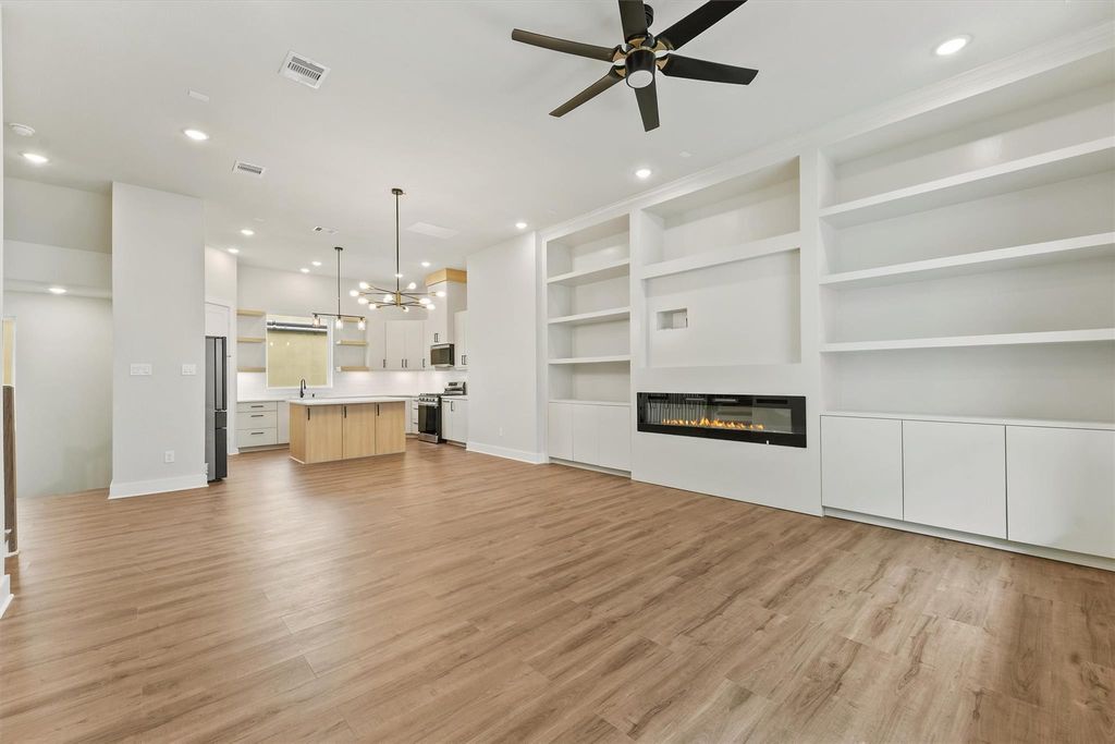 1946 Purswell Road, Houston, TX 77055