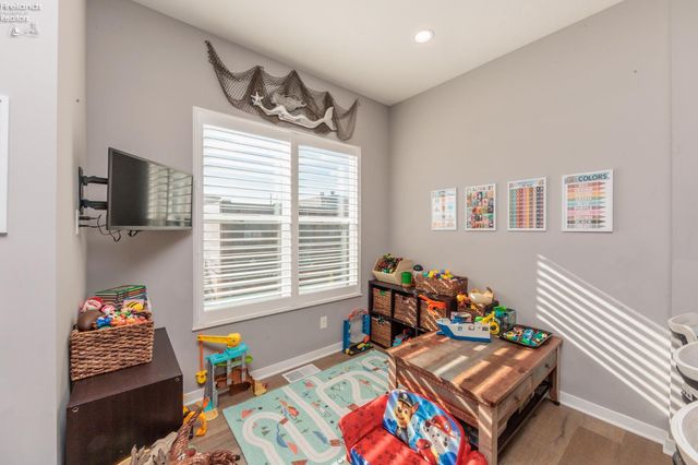 W 415 Water Street, Sandusky, OH 44870