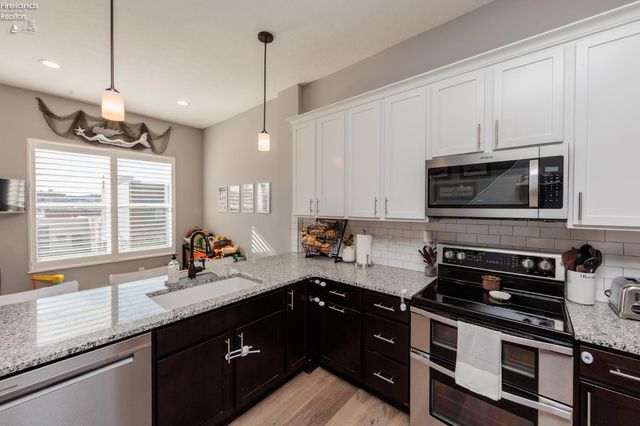 W 415 Water Street, Sandusky, OH 44870