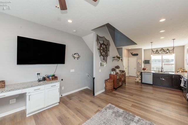 W 415 Water Street, Sandusky, OH 44870