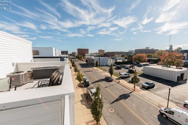 W 415 Water Street, Sandusky, OH 44870