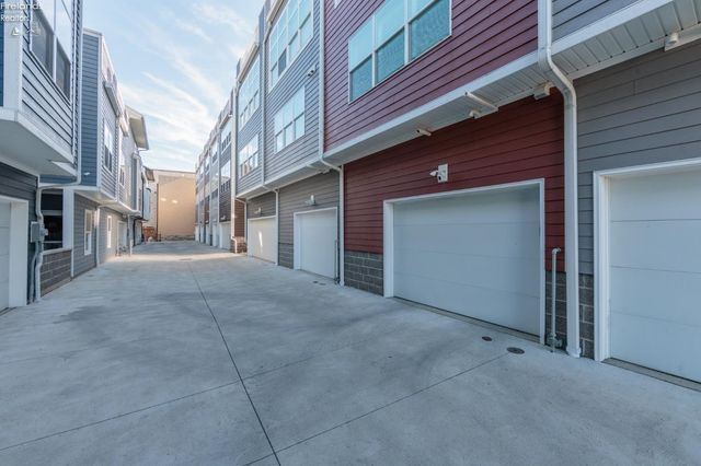 W 415 Water Street, Sandusky, OH 44870