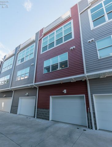 W 415 Water Street, Sandusky, OH 44870