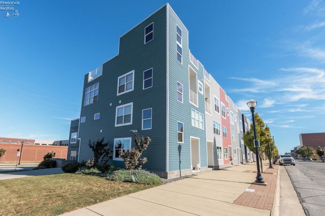 W 415 Water Street, Sandusky, OH 44870