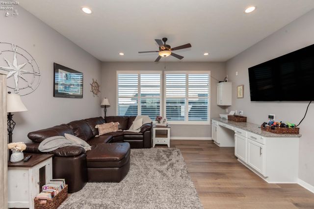 W 415 Water Street, Sandusky, OH 44870