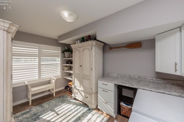 W 415 Water Street, Sandusky, OH 44870