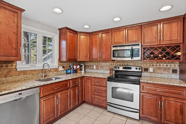 66 Old Stow Road, Concord, MA 01742