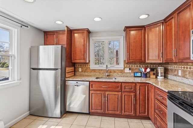 66 Old Stow Road, Concord, MA 01742