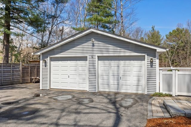 66 Old Stow Road, Concord, MA 01742