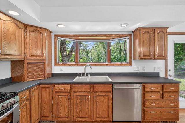 4929 West Lane, Minnetonka, MN 55345