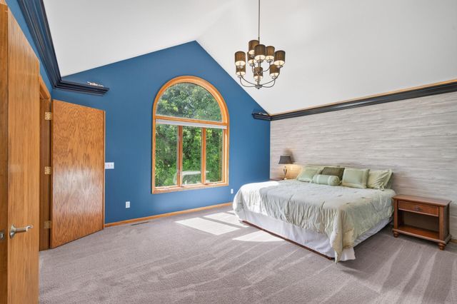4929 West Lane, Minnetonka, MN 55345