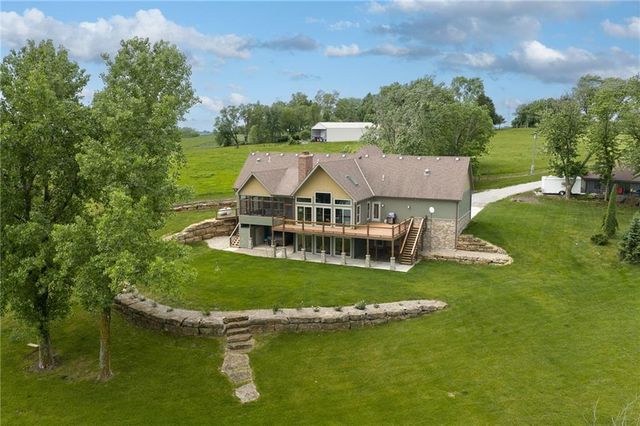 27362 187th Street, Leavenworth, KS 66048
