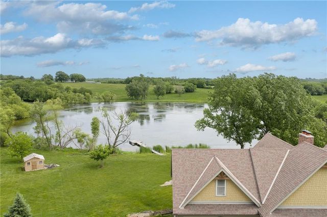 27362 187th Street, Leavenworth, KS 66048