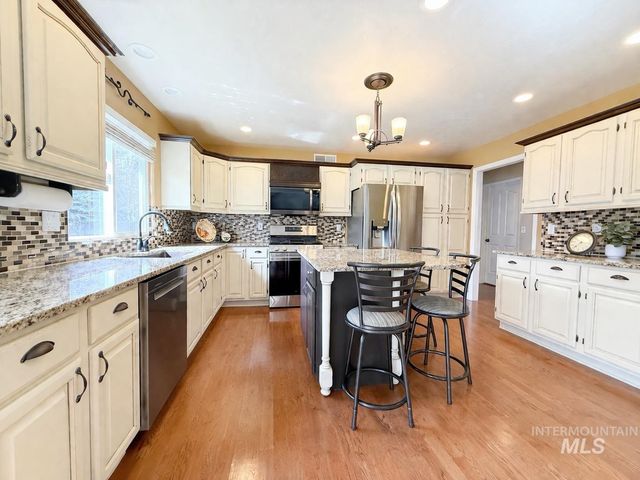 2028 Candleridge Drive, Twin Falls, ID 83301