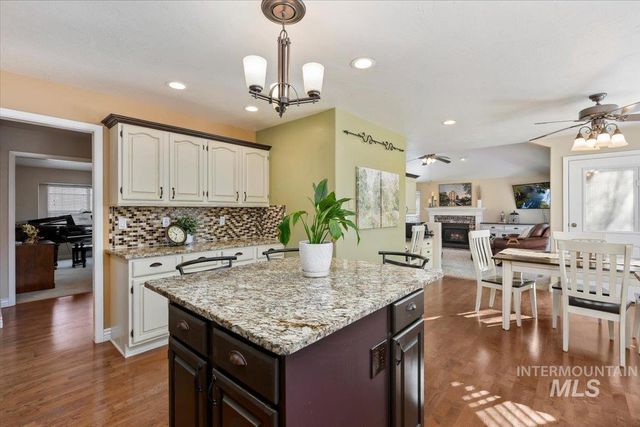 2028 Candleridge Drive, Twin Falls, ID 83301