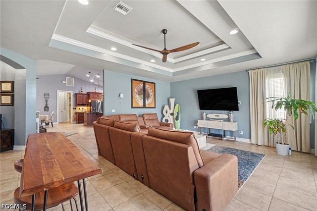 2911 NW 14th TER, Cape Coral, FL 33993