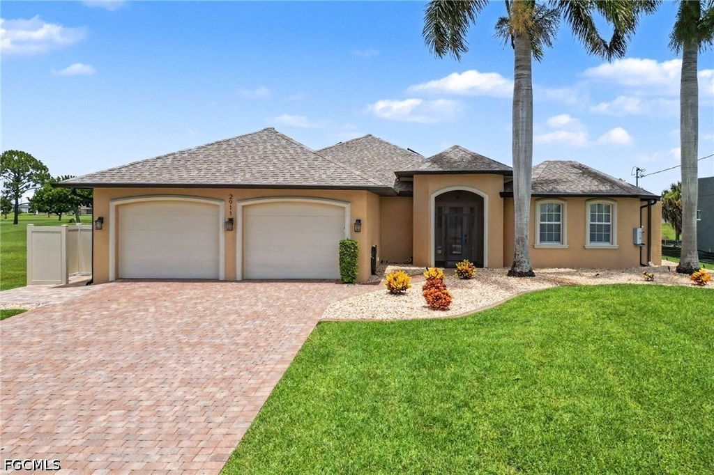 2911 NW 14th TER, Cape Coral, FL 33993