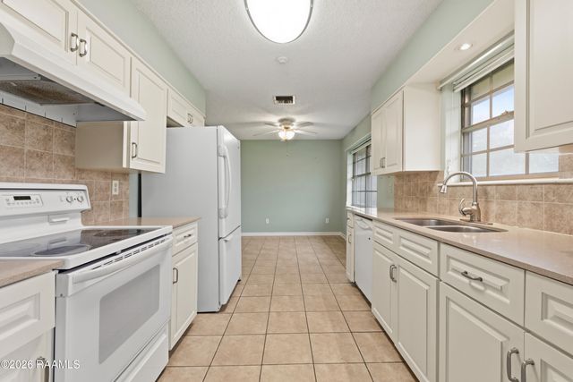 109 Saint Nicholas Drive, Lafayette, LA 70506