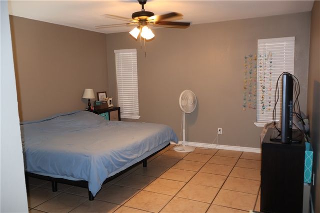 11617 Cripple Creek Dr, Corpus Christi, TX 78410