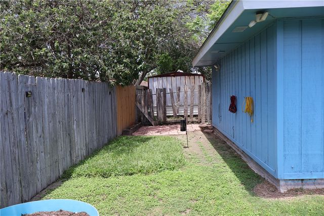 11617 Cripple Creek Dr, Corpus Christi, TX 78410