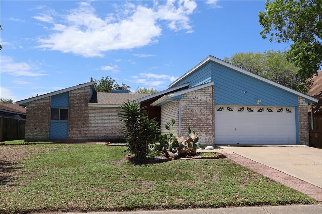 11617 Cripple Creek Dr, Corpus Christi, TX 78410