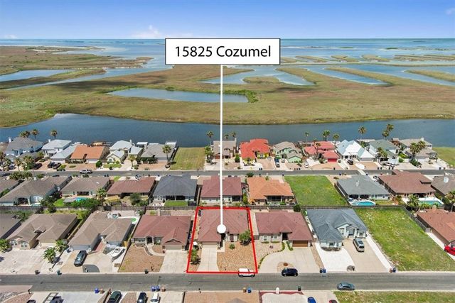 15825 Cozumel Dr, Corpus Christi, TX 78418