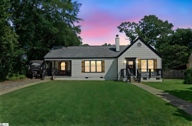 127 E Victoria Road, Spartanburg, SC 29301