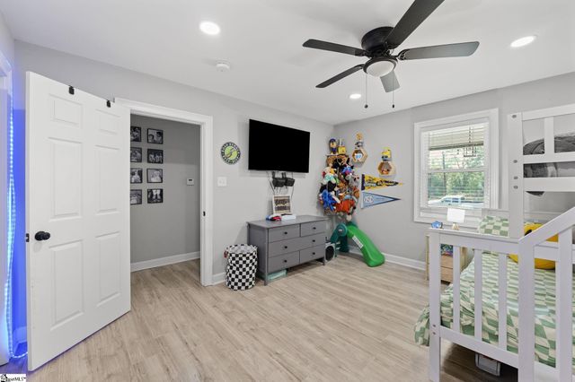 127 E Victoria Road, Spartanburg, SC 29301