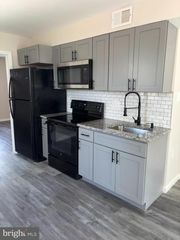 105 DEVEREAUX AVE #1, Philadelphia, PA 19111