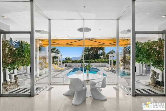 690 W Stevens Road, Palm Springs, CA 92262