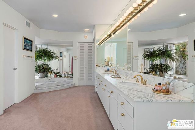 690 W Stevens Road, Palm Springs, CA 92262