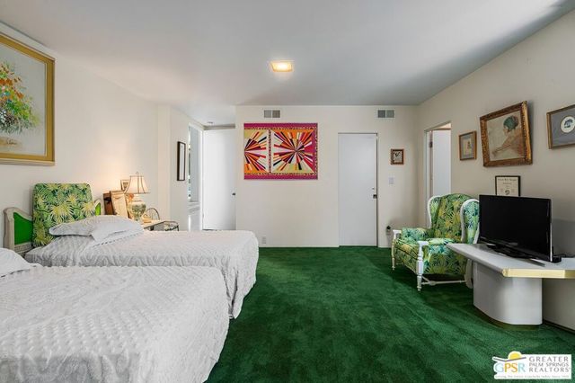 690 W Stevens Road, Palm Springs, CA 92262