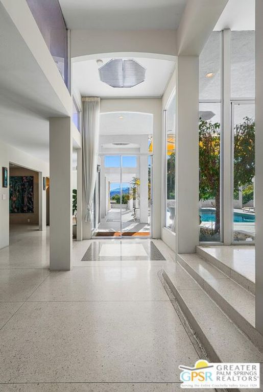 690 W Stevens Road, Palm Springs, CA 92262