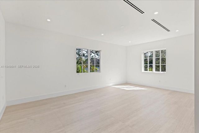 5940 SW 100th Terrace, Pinecrest, FL 33156