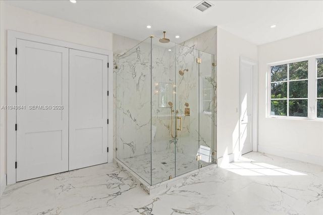 5940 SW 100th Terrace, Pinecrest, FL 33156