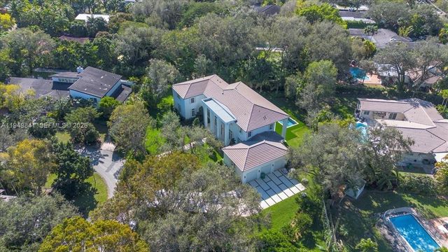 5940 SW 100th Terrace, Pinecrest, FL 33156