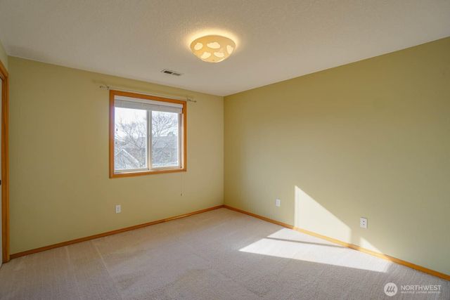 15517 NE 9th Circle, Vancouver, WA 98684