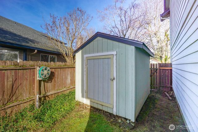 15517 NE 9th Circle, Vancouver, WA 98684